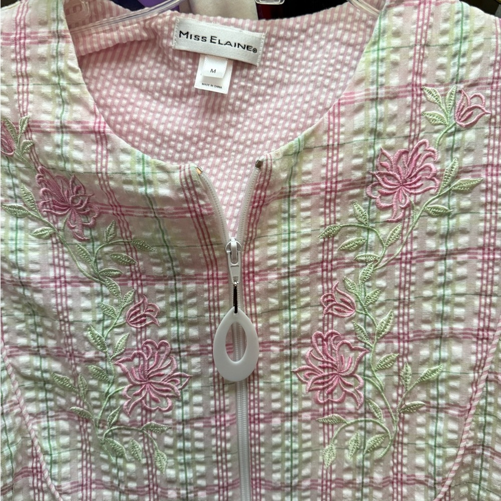 Miss Elaine Pink Plaid Seersucker Floral Zip Front Top